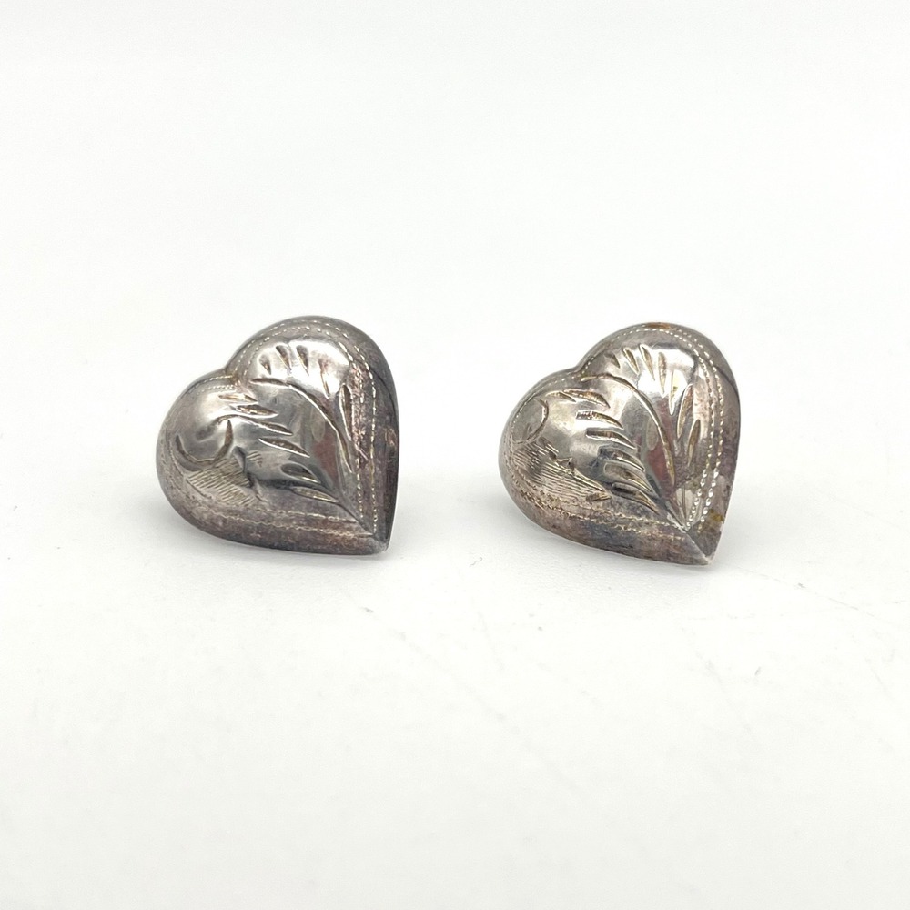 Sterling‎ Silver Heart Earrings Dainty Vintage Leaf Engraved Studs